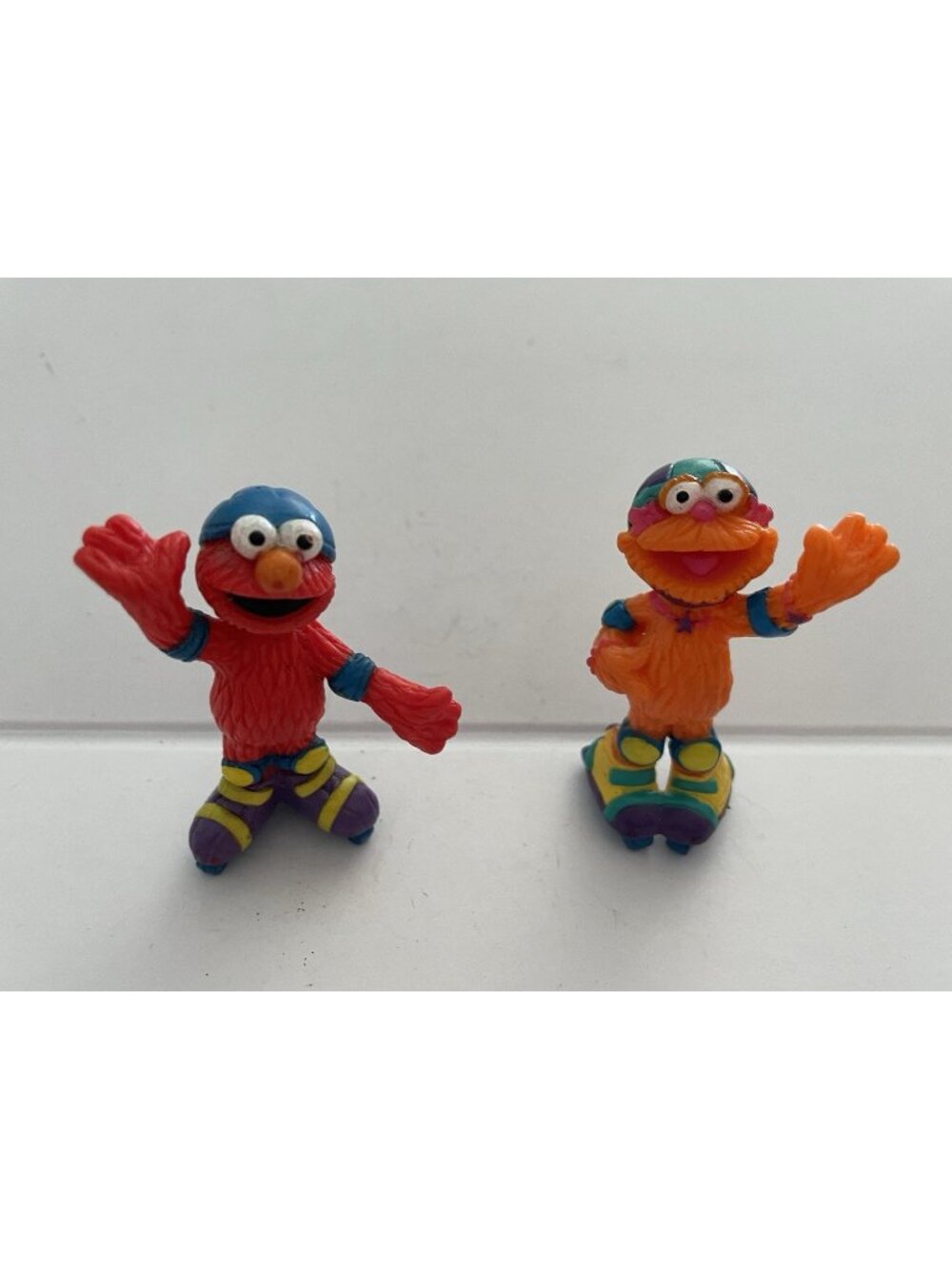 Zoe & Elmo Skating Sesame Street Figure Lot Of 2 Action Figures  1997 Tyco
